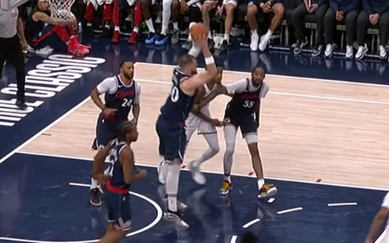 Clippers batem Nets com direito a recorde na NBA; Warriors voltam a vencer