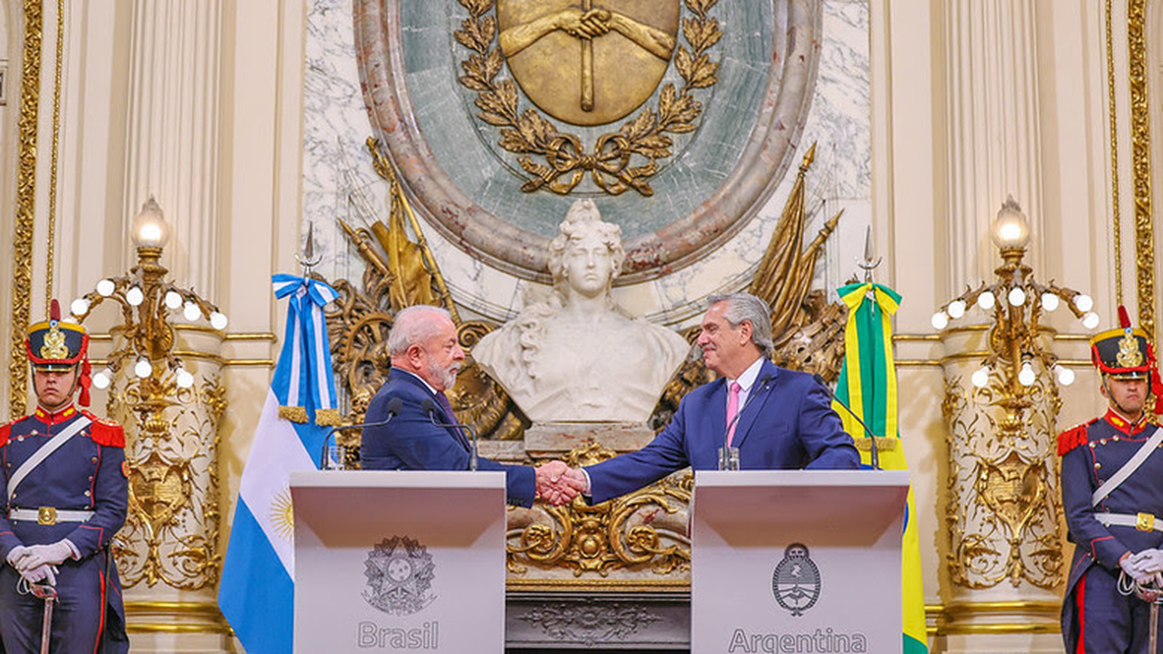 Presidente afirma que “Brasil vai voltar a ser protagonista internacional” em abertura do Encontro Empresarial