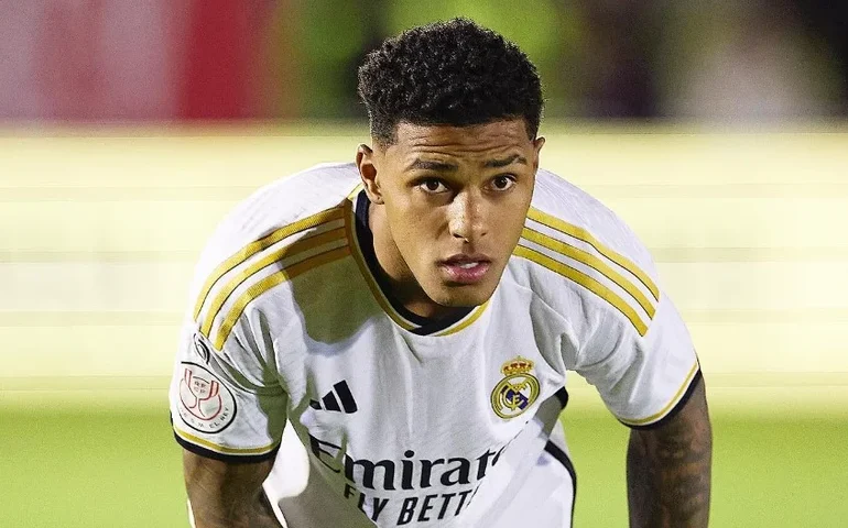 Vinicius Tobias relembra saída da Ucrânia por guerra e surpresa com acerto com o Real Madrid: 'Passo enorme na minha carreira'