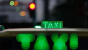 Auxílio taxista de R$ 1.000 começa a ser pago com parcela dobrada nesta terça-feira / Foto: Foto: Fernando Frazão/Agência Brasil