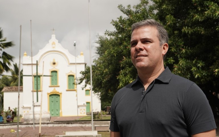 Maykon Beltrão agradece carinho do povo coruripense pelo seu aniversário 