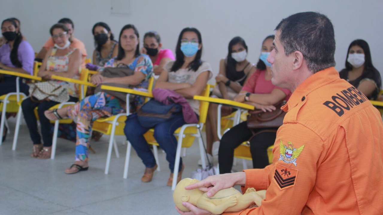 Servidoras da Semed Penedo participam de treinamento sobre primeiros socorros