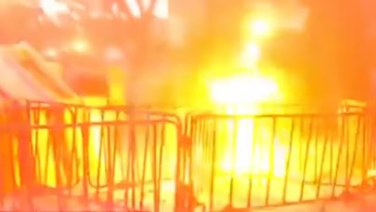 Manifestantes pró-Palestina atacam embaixada de Israel no México com coquetéis molotov, e seis ficam feridos; vídeo