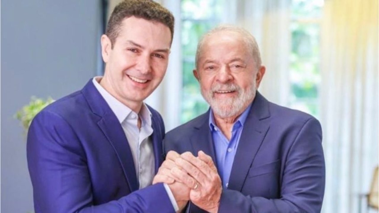 Lula confirma Jader Barbalho Filho como ministro das Cidades