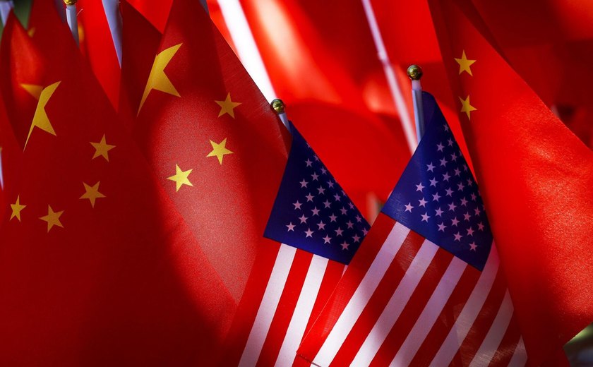 Mídia: China busca reviver antigo acordo comercial com os EUA para evitar tarifas maiores de Trump