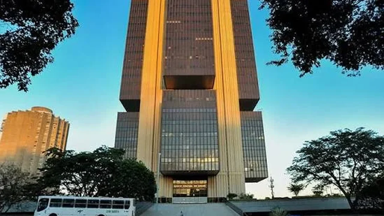 Condições financeiras globais tornaram-se marginalmente mais restritivas, avalia Comef do BC