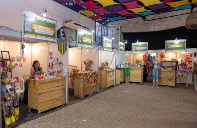 Empreendedores do Flexal participam da feira internacional Feirarte