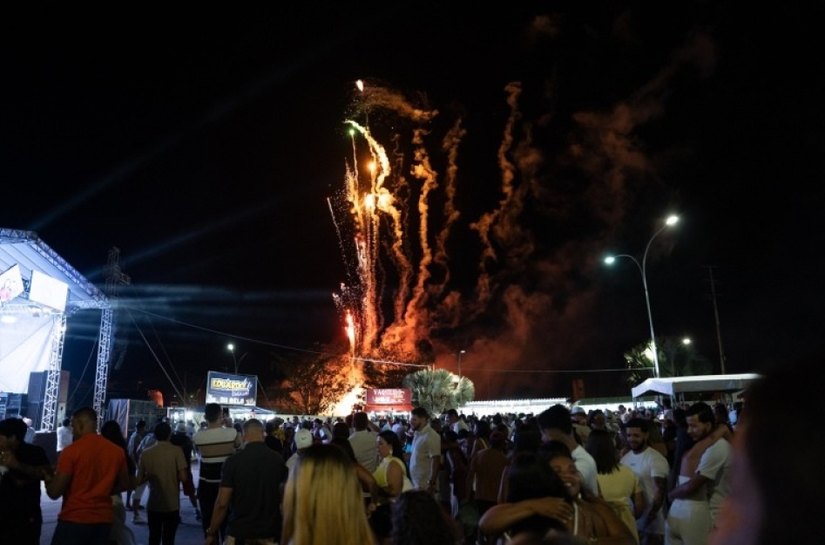 Campo-alegrenses comemoram a chegada de 2026 com shows e a tradicional queima de fogos
