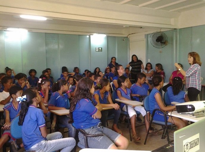 Alunos da rede estadual conhecem práticas agroecológicas através da Emater-AL