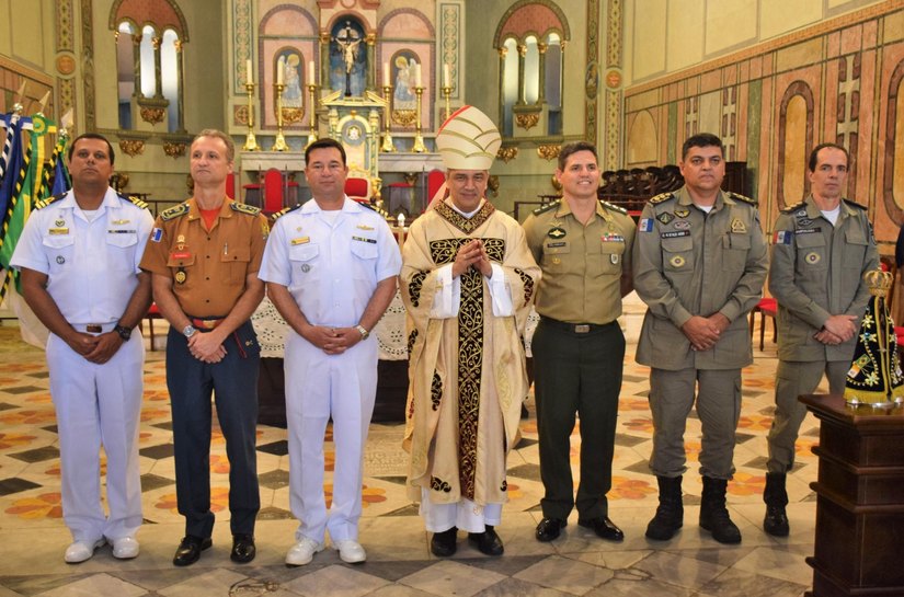 PM participa da celebração da Missa de Páscoa dos Militares