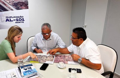 Deputada Cibele Moura e prefeito Josias Aprígio levam demandas a secretários de Transporte e Educação de AL