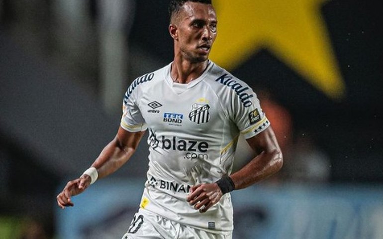 Santos anuncia empréstimo de Lucas Braga ao Shimizu e busca clubes para 'encostados'