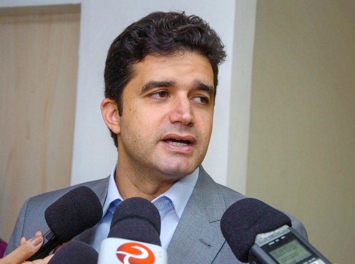 Nesta terça: Rui Palmeira participa do Seminário de Volta às Aulas