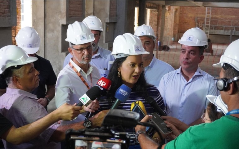 Secretária destaca apoio a projetos de pesquisa para agricultura familiar durante visita à Embrapa