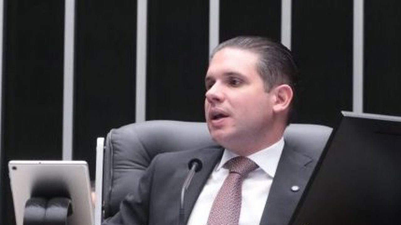 Hugo Motta afirma que aprovação de MP permitirá avaliação rigorosa e aprimoramento dos cursos de medicina