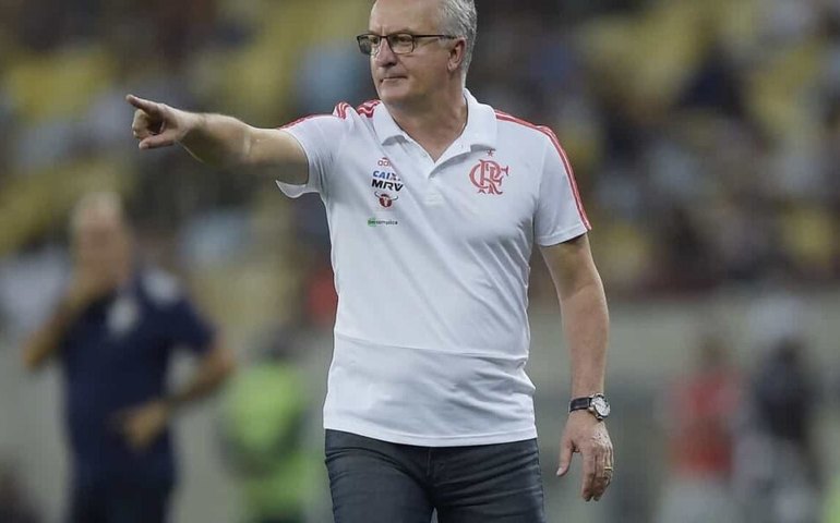Dorival projeta jogo ‘complicado’ em 3ª final entre Fla e Athletico-PR em 9 anos