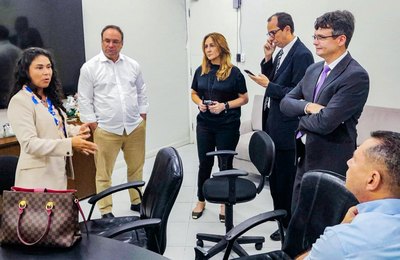 Prefeito Luciano Barbosa garante terreno para construção da sede da PF em Arapiraca