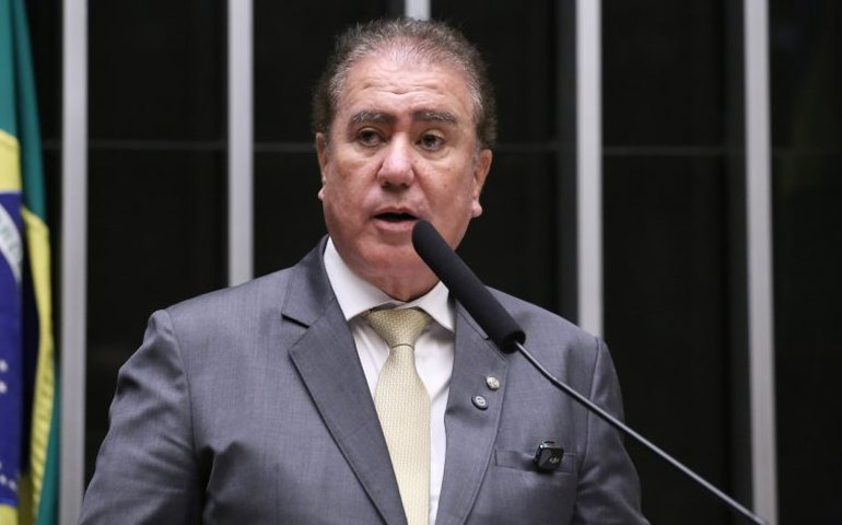 Câmara aprova emendas a acordo da Organização Internacional do Açúcar