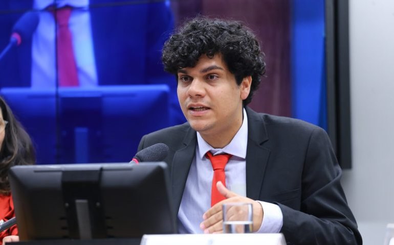 Autoridades investigam emigração de jovens indígenas do Amazonas para a Turquia