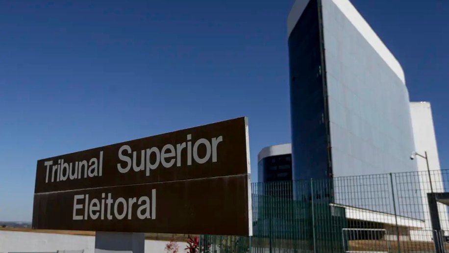 TSE rejeita ação para derrubar imagem de Bolsonaro feita por IA
