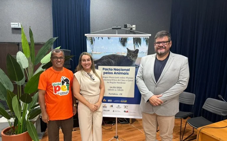 Grupequi da Ufal lidera curso de manejo ético de cães e gatos em encontro Nacional