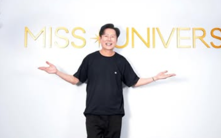 Diretor do Miss Universo se emociona e pede desculpas após constrangimento à Miss México; vídeo repercute