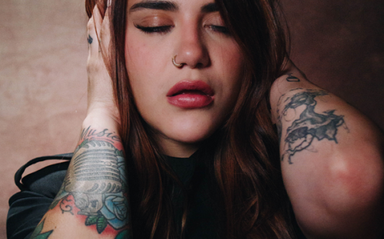 Cynthia Luz insere elementos latinos em novo álbum