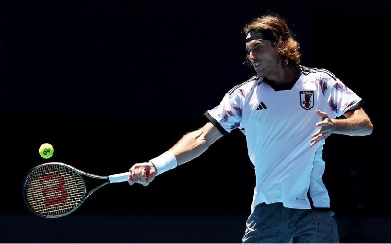 Aberto da Austrália terá Tsitsipas x Khachanov e Rybakina x Azarenka na semifinal