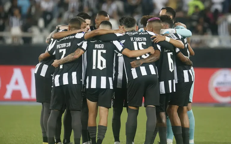Botafogo perde para o Racing e se complica na Recopa Sul-Americana