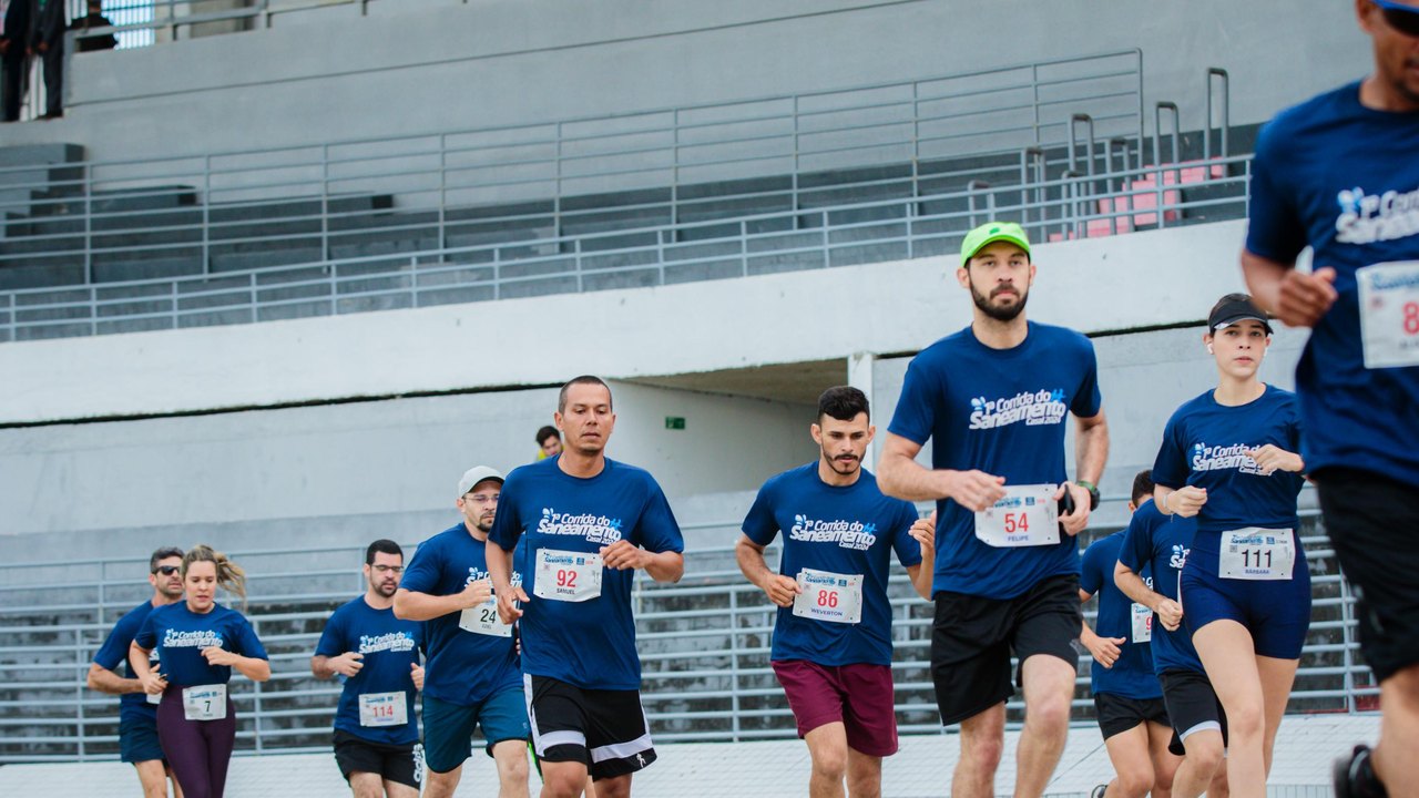 Profissionais de saneamento participam de corrida promovida pela Casal