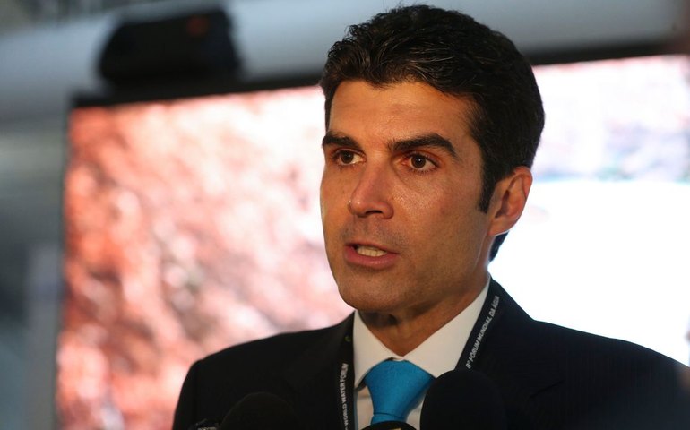 ‘Ilegalidades foram ratificadas por dispensa de licitação’, diz subprocuradora