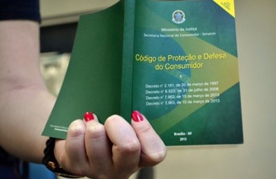Cobrança indevida/abusiva lidera ranking de reclamações do Procon em 2016
