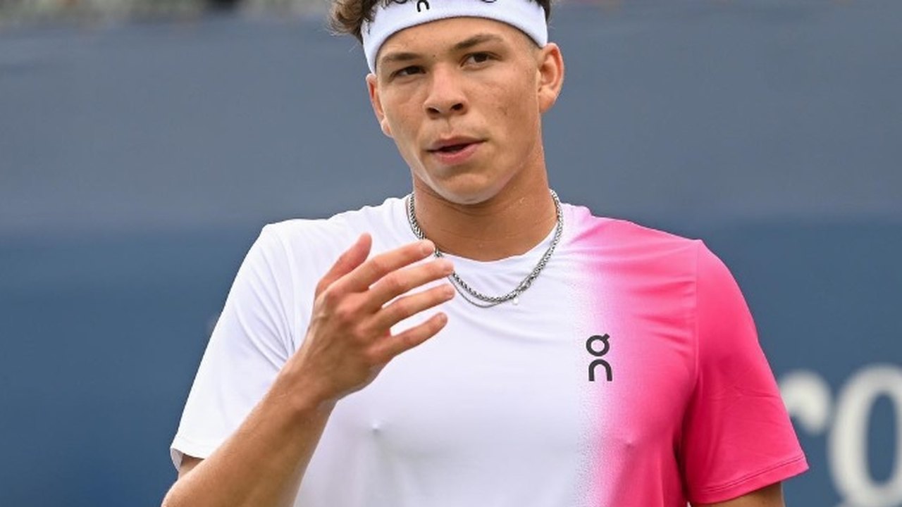 Shelton surpreende Tiafoe e avança às semifinais do US Open para enfrentar Djokovic