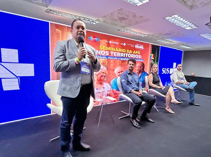 Rodrigo Buarque reforça compromisso com luta por qualidade da APS no país