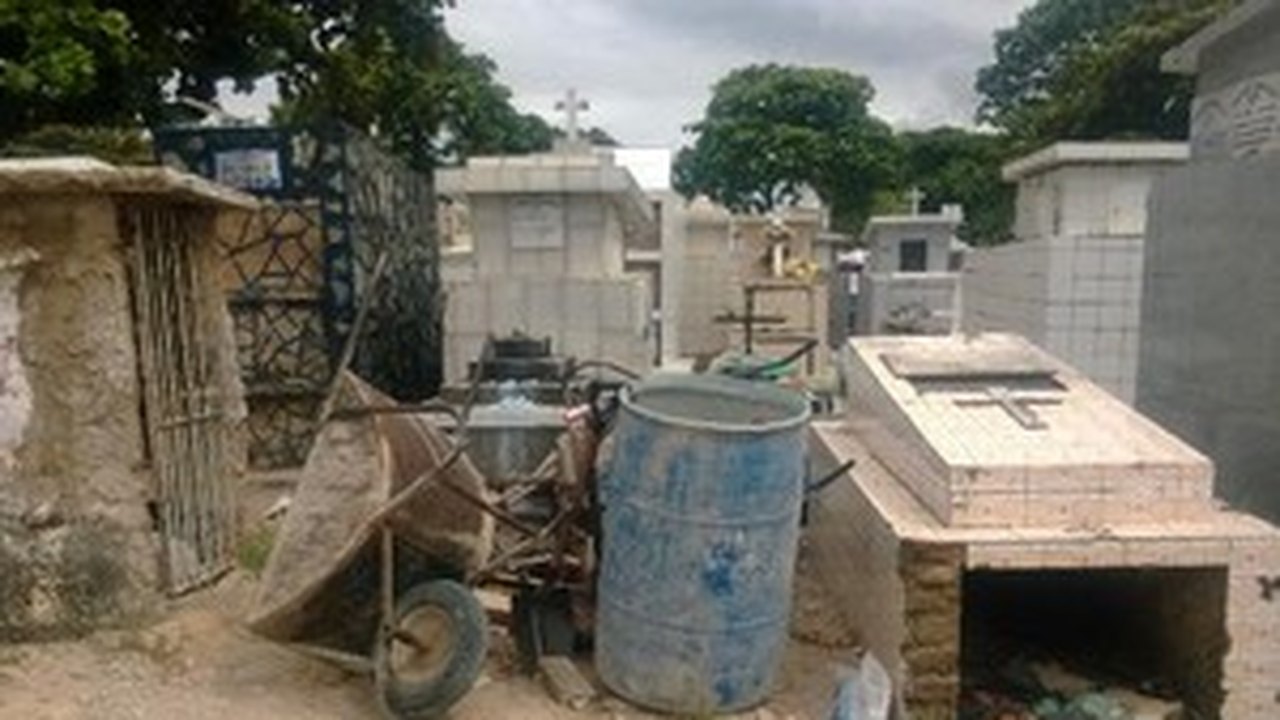 Prefeitura prorroga suspensão de sepultamentos no São José, em AL