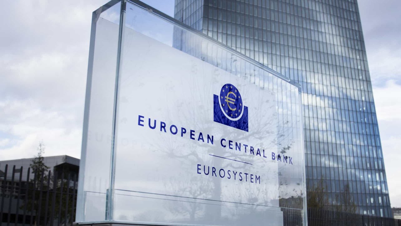 Ucrânia: Banco Europeu para Reconstrução vai financiar remoção de minas em terras agrícolas