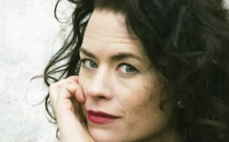 Liv Strömquist vem ao Brasil para participar da Flip 2025