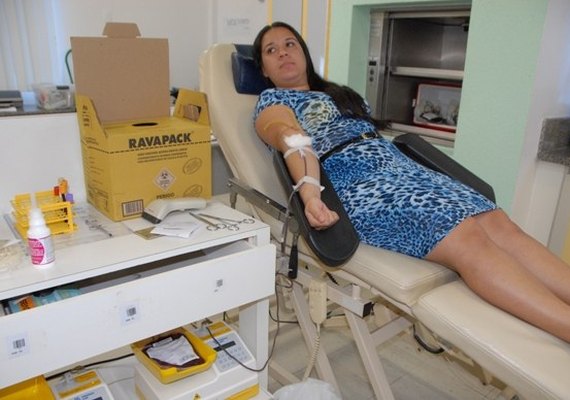 Sem sangue A e O Negativo, Hemoal realiza coleta de sangue