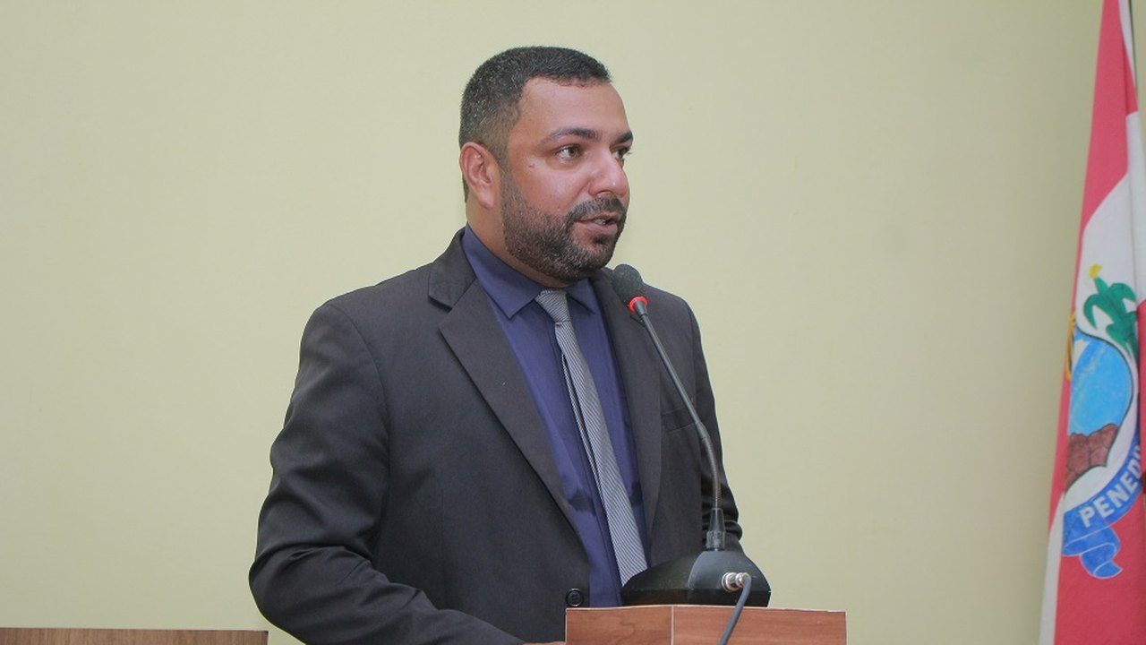 Vice-prefeito João Lucas é empossado até retorno do Prefeito Ronaldo Lopes