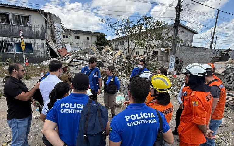 Polícia Científica indica possível epicentro da explosão em casa no Maceió 1