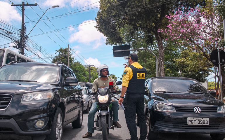 No Dia Nacional do Agente de Trânsito, profissionais compartilham histórias de coragem e superação