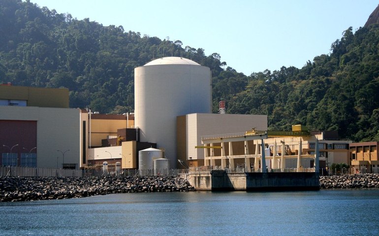 Usina Nuclear Angra 1 recebe licença para operar por mais 20 anos