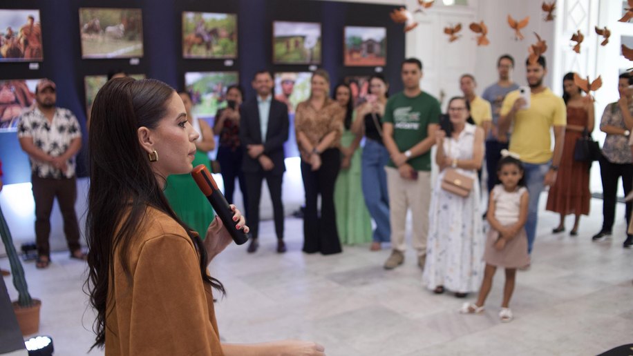 Exposição ‘Pega de Boi no Mato’ revela a beleza da tradição sertaneja no Mupa