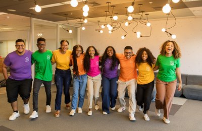 Instituto Coca-Cola Brasil abre 45 mil vagas para capacitação de jovens e amplia acesso ao mercado de trabalho