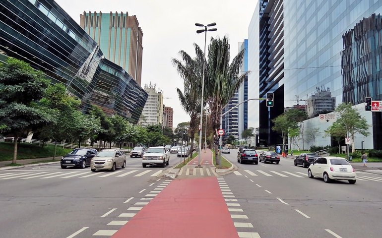 Mercado projeta novas altas para o aluguel na Faria Lima