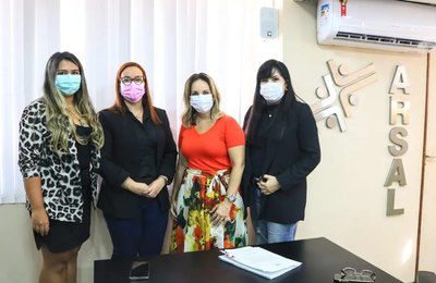 Presidente da Arsal dá posse à nova diretora e agência se torna 2ª no país a contar com corpo diretivo 100% feminino
