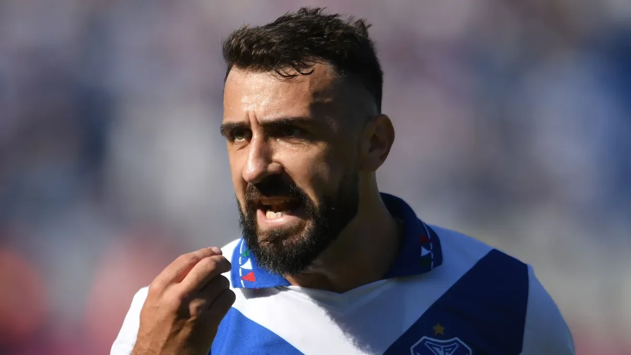 Lucas Pratto, ex-Atlético e São Paulo, é anunciado por clube paraguaio
