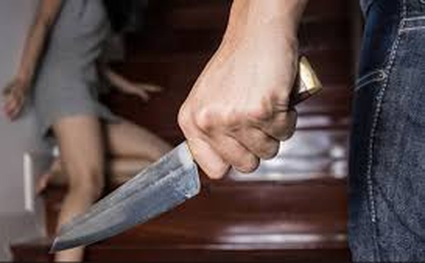 Homem é preso após agredir irmã e ameaçar a mãe no Jacintinho