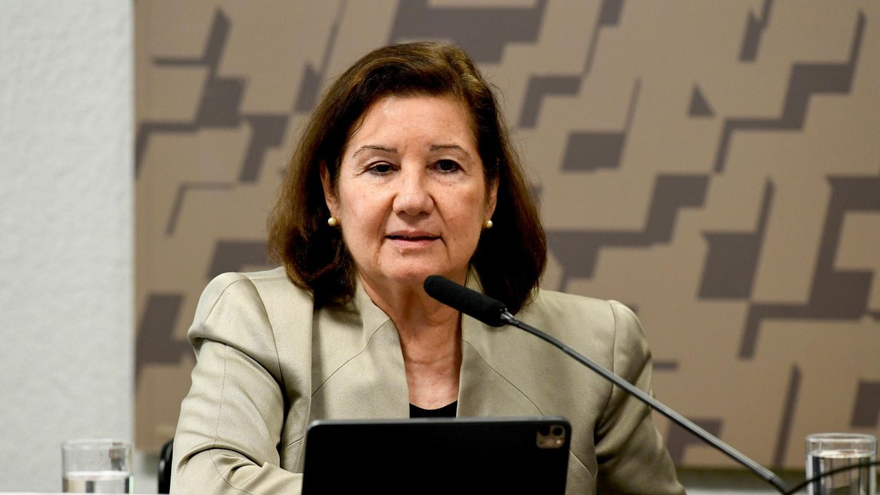 Governo dos EUA revoga visto de embaixadora do Brasil