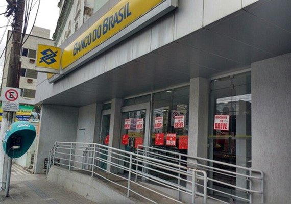 Sindicato diz que greve de bancários atinge 100% das agências em Maceió